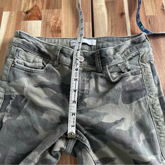 Zara Distressed Camouflage Skinny Jeans Size 4 - Picture 5 of 8